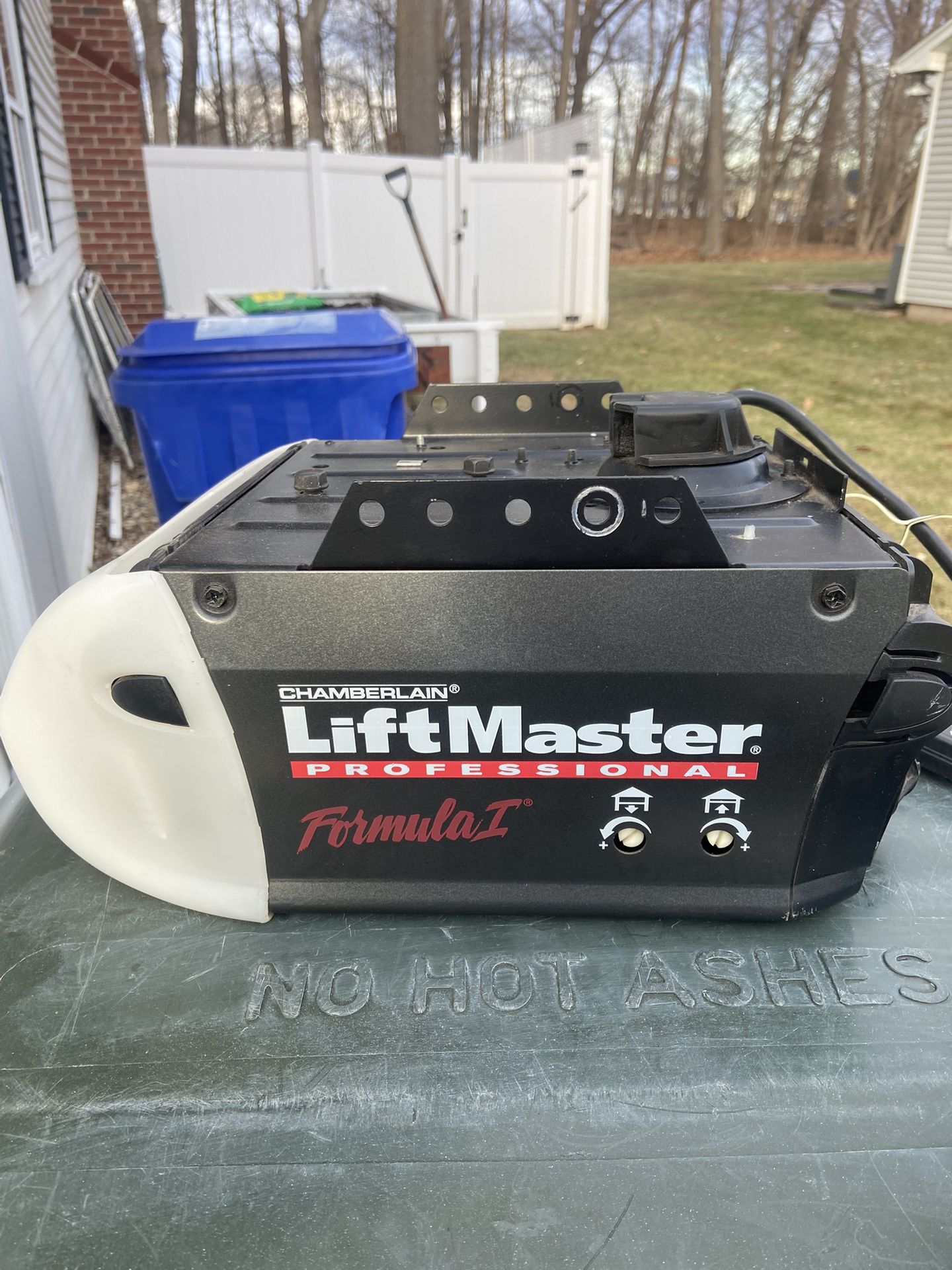Chamberlain Liftmaster 1/2 HP garage door openers-41A5483-4 Professional Formula-$100