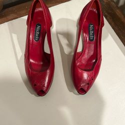 Red pumps, Italian Leather Size 6