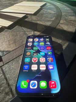 iPhone 16 pro unlocked