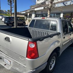 2005 Ford Sports Trac