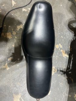 Harley seat ￼