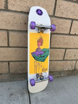 Custom 8.0 Welcome Skateboard