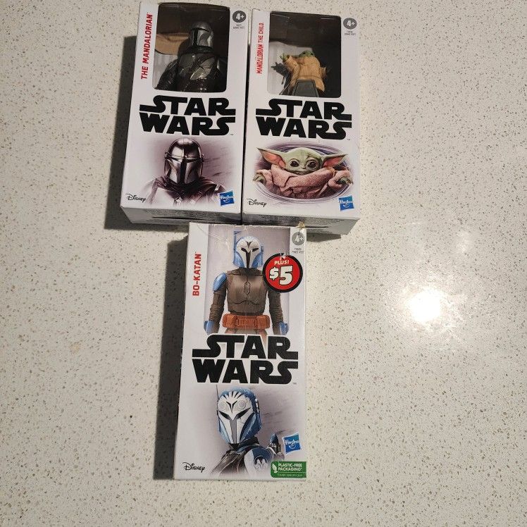 3 Action Figures BN