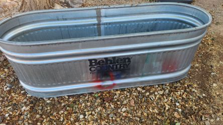 Behlen country metal gardening tub