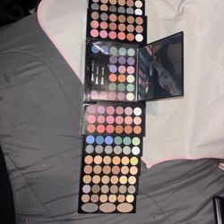 Miss Rose Make Up Kit