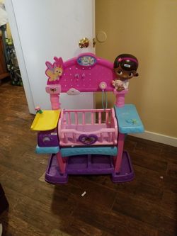 Doc mcstuffins doctor station toy