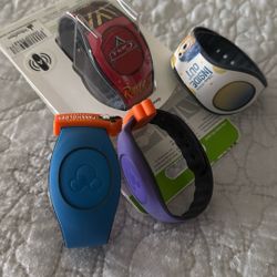 Disney Parks Bracelet Pass holder Magic Band