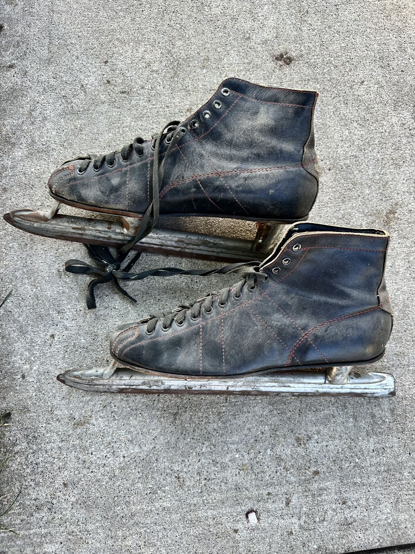 Vintage Leather Men’s Size 9.5-10 Ice Skates $40