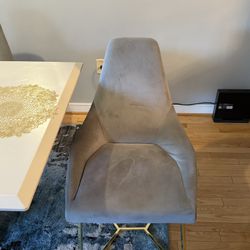 Dining Table With Chairs 