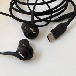Samsung AKG In-Ear Wired Earbuds with Microphone – Type-C with Braided Cable Black