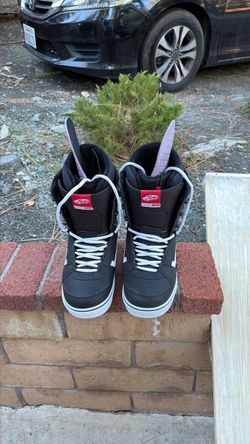 Vans Snowboard Boots