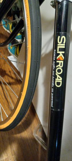 Silk Road Large Raising Bike 27"× 1.25" C700