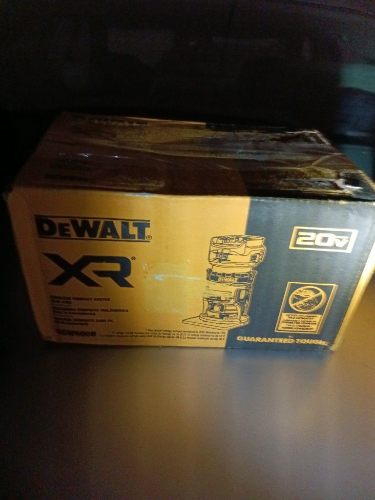 The DEWALT 20V MAX XR Cordless Compact Router (model DCW600B, tool only
