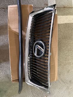 Lexus IS250 IS350 OEM front grilled