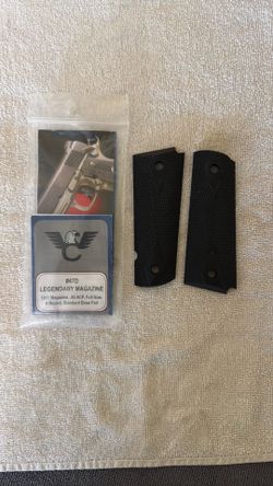 Wilson Combat Grips – G10 Black Starburst ACSS