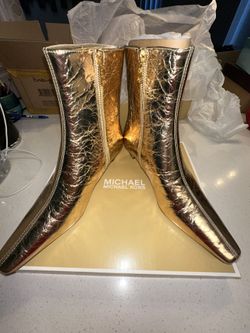 WOMEN’S 9 GOLD MICHAEL KORS
