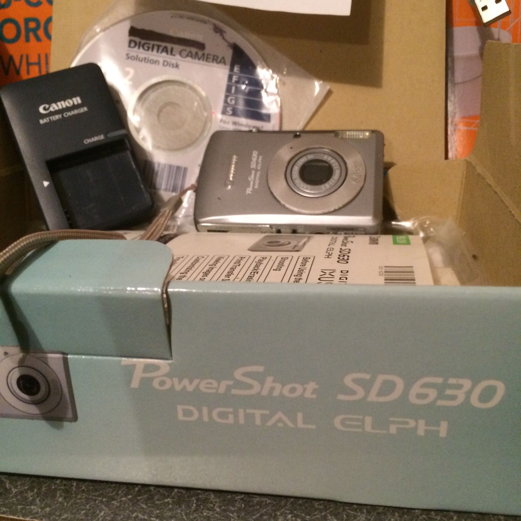 Canon digital camera ( price REDUCED)