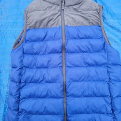 Uniqlo Puffer Vest With Pockets - Like New!