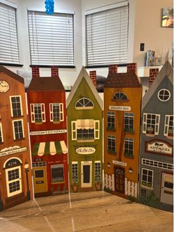 Handcrafted Wood Cottage Style Decor/doggie door 28 in/ foldable
