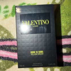 Valentino Yellow Dream 