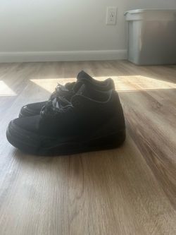 Jordan 4 black cat
