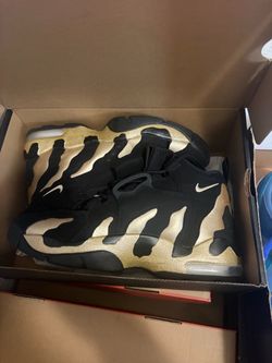 Black /  Gold