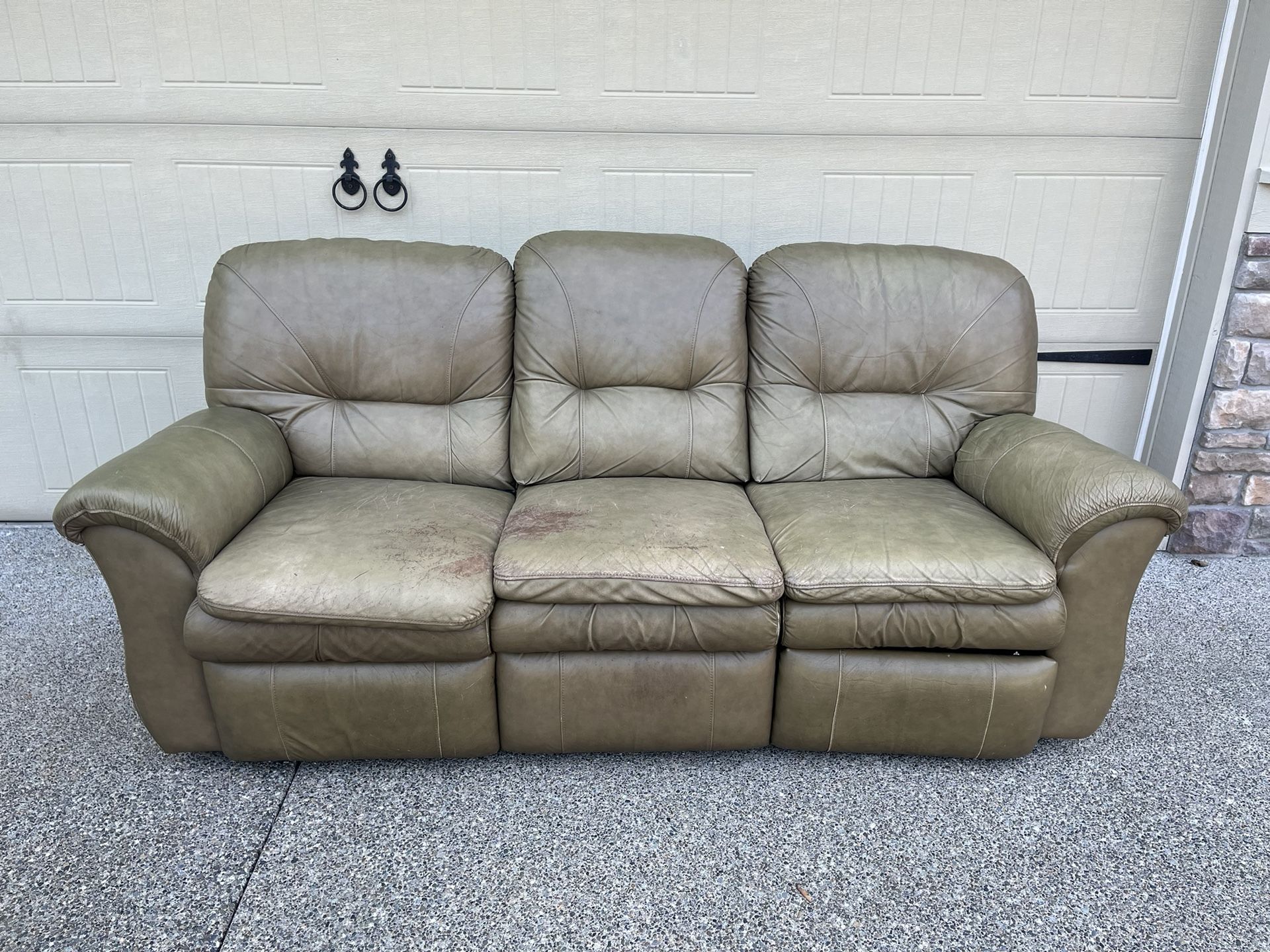 3 Piece Leather Coach