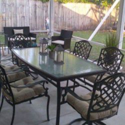 USED IN GREAT CONDITION PATIO CHAIRS 