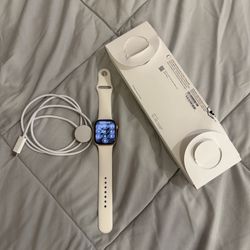 Apple Watch Series 10 42mm Excellent Conditon