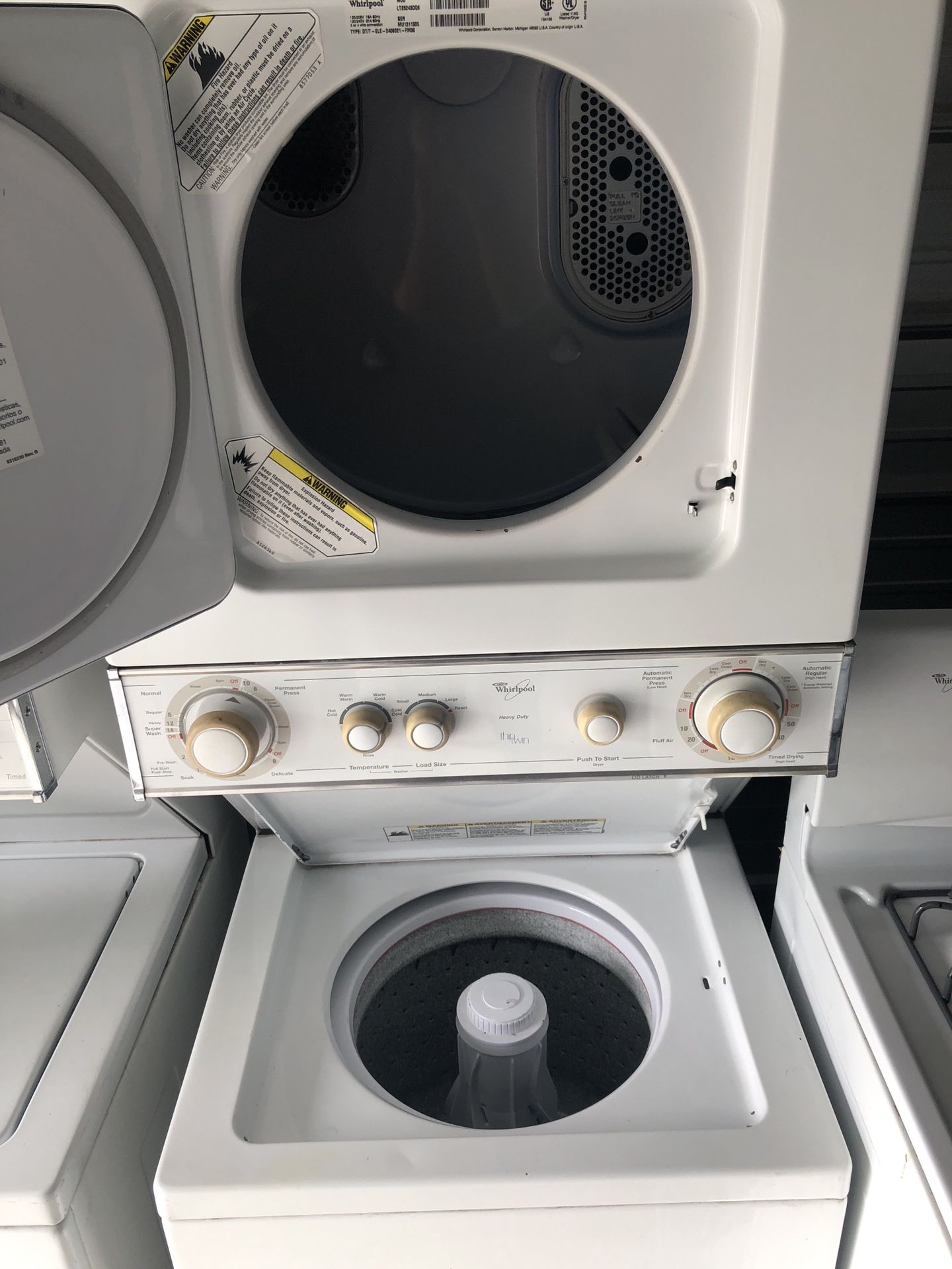 Whirpool Electric Laundry Center 220v