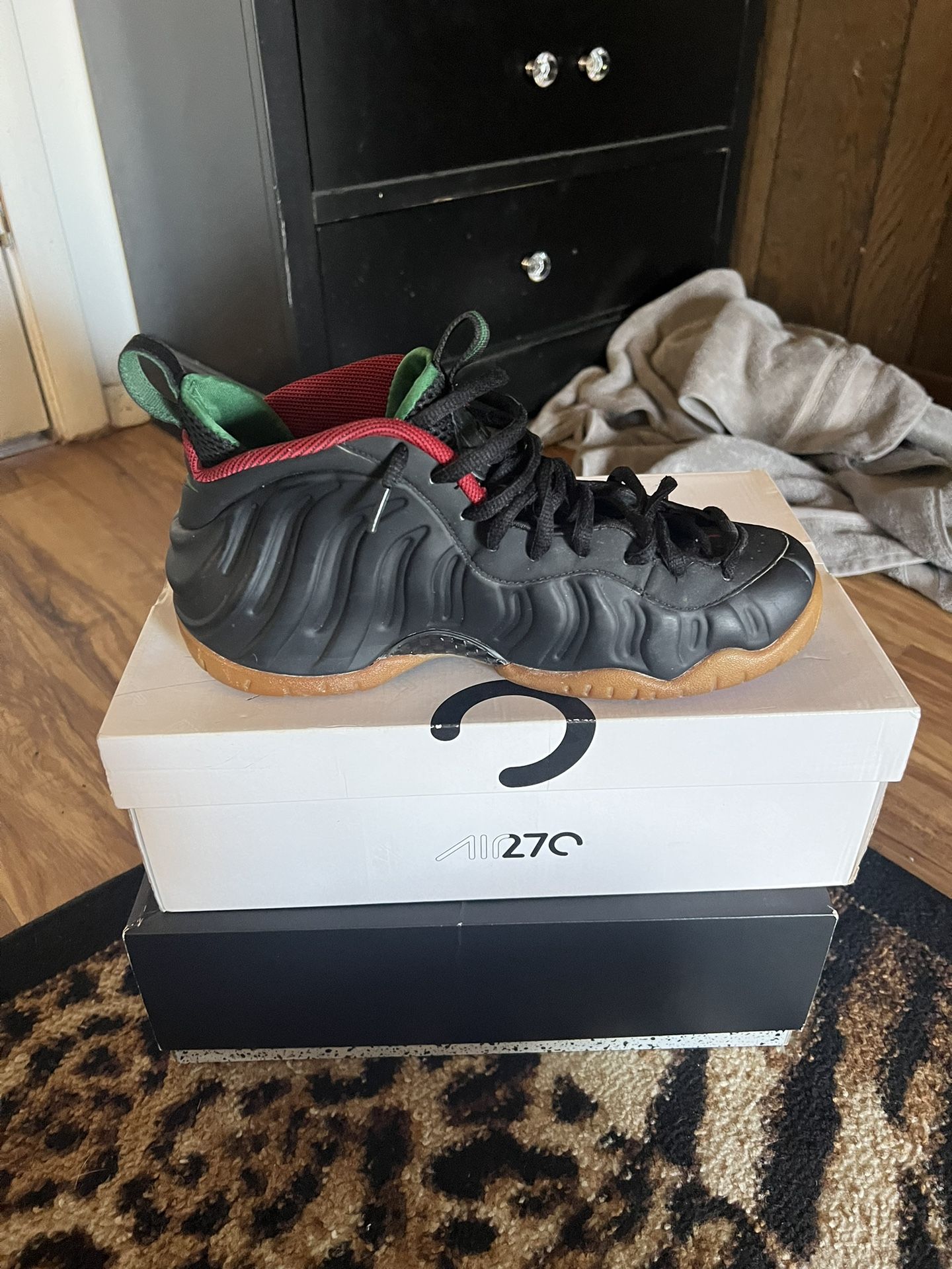 Nike Gucci phone posits for Sale in Middletown, PA - OfferUp