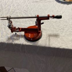 Apple Pealer And Slicer