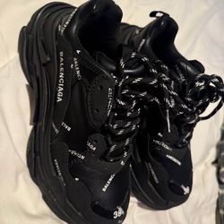 Triple S Balenciaga 