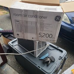 GE Room Air Conditioner 5,200 BTU