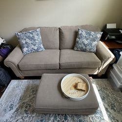 Couch, Loveseat And Ottoman Set