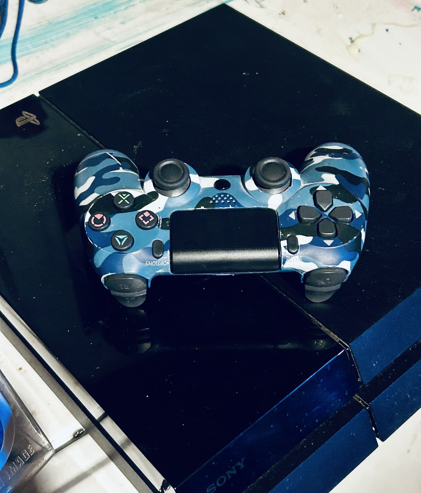 Black PS4 500GB