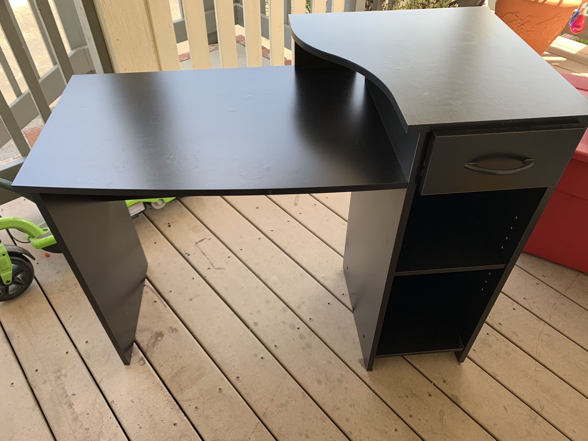 Black Computer Desk