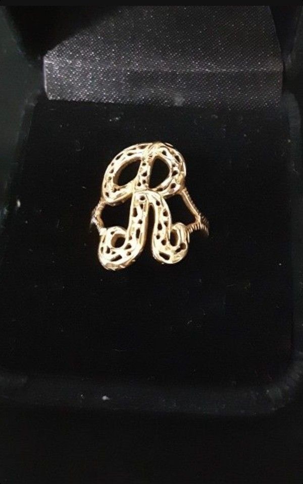 14K SOLID GOLD "R" INITIAL RING