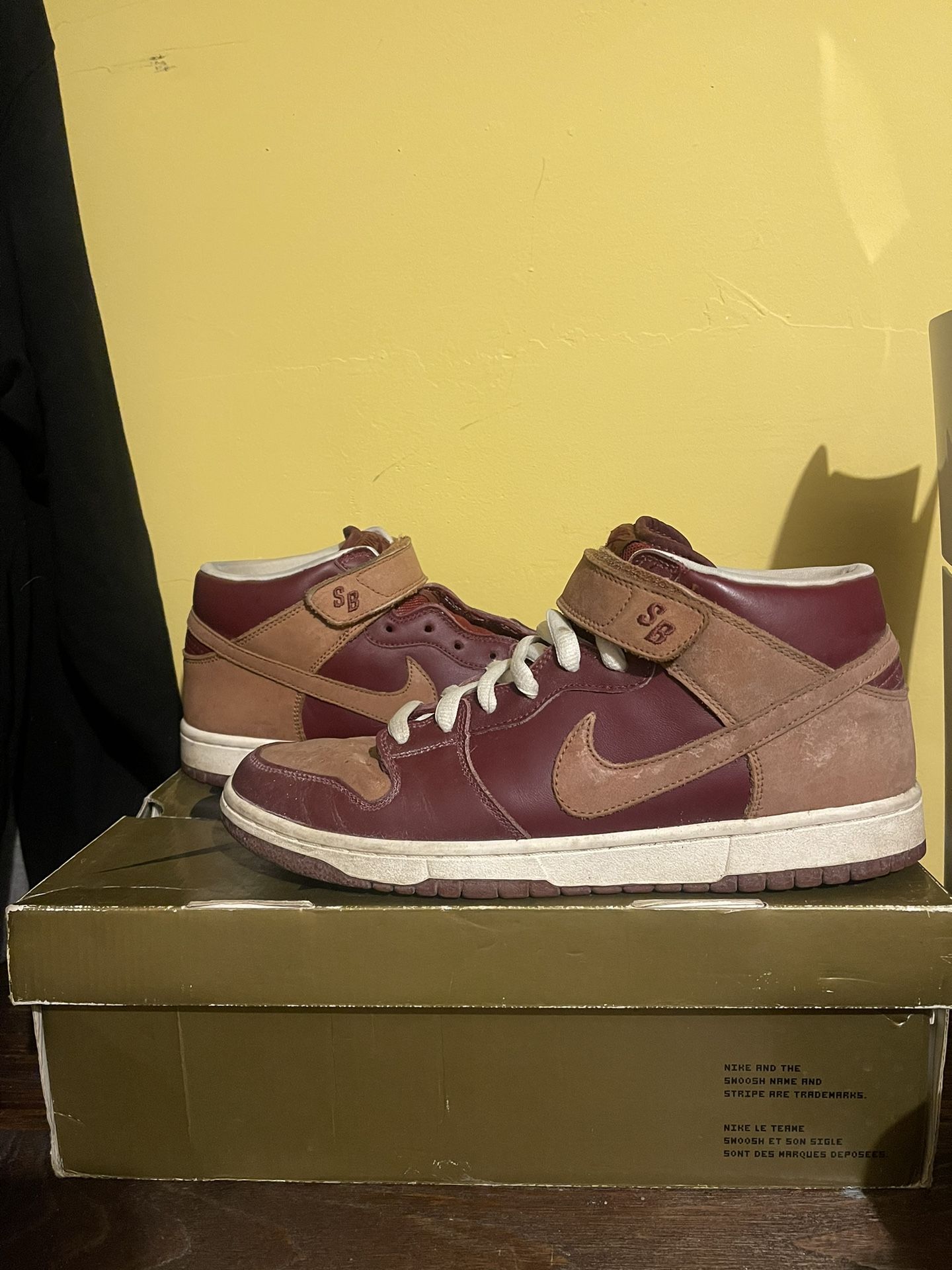 Nike Dunk Mid Pro Sb
