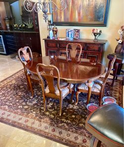 Classic Dining Table and Chairs