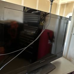 DYNEX 40” Tv