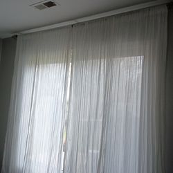 Curtains and curtain rod