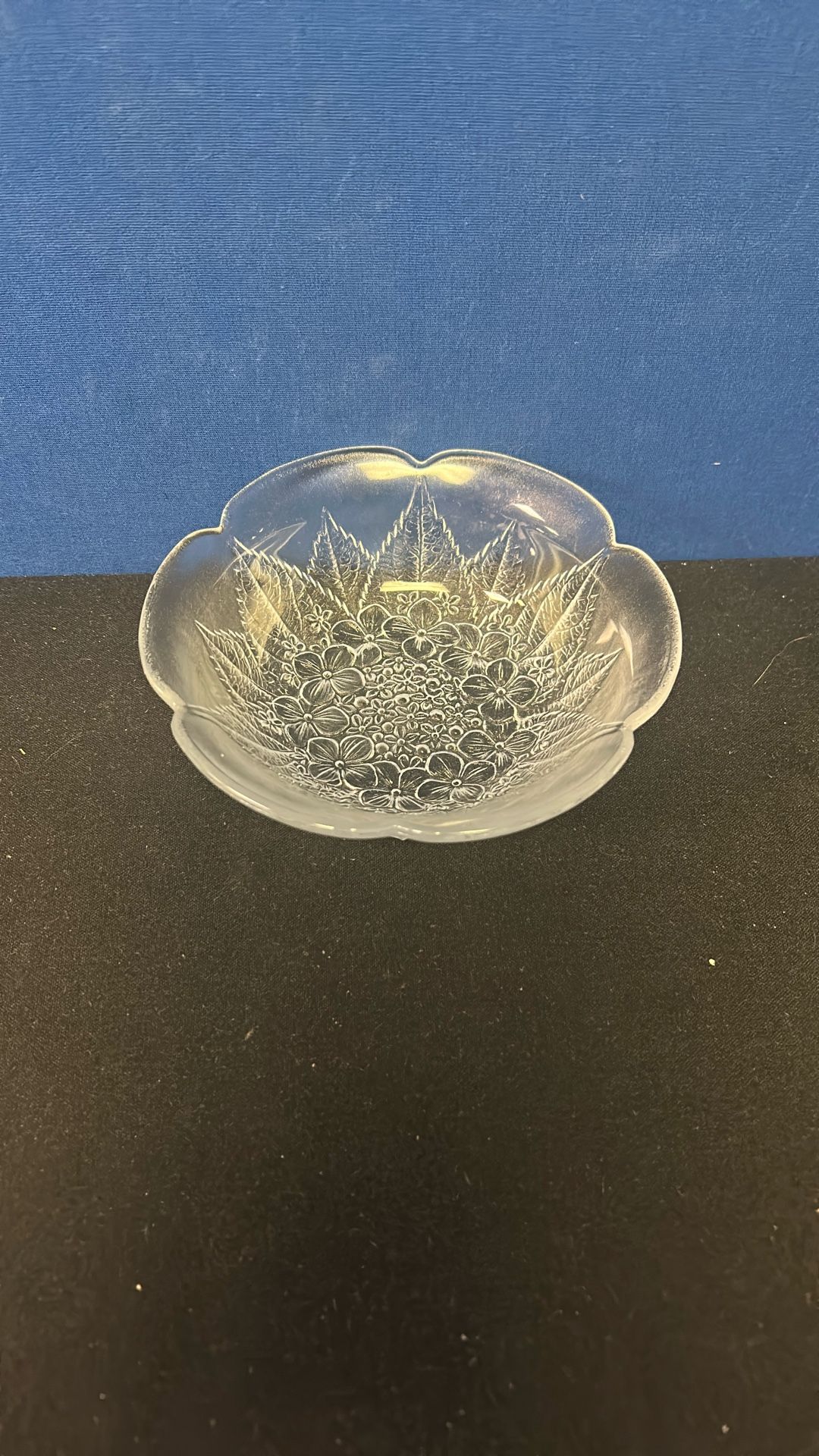 Small Crystal Bowl With Flower Design