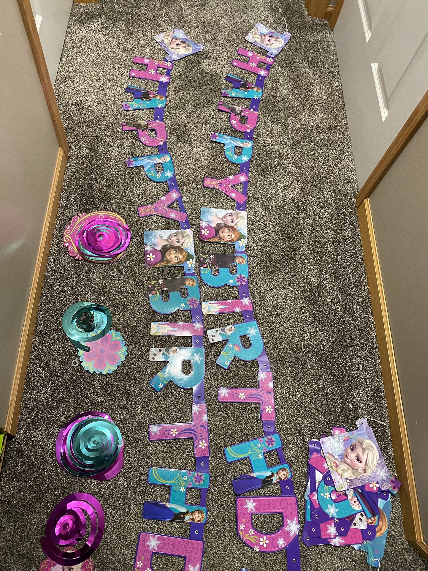 Frozen Birthday Party Banner And Decorations 