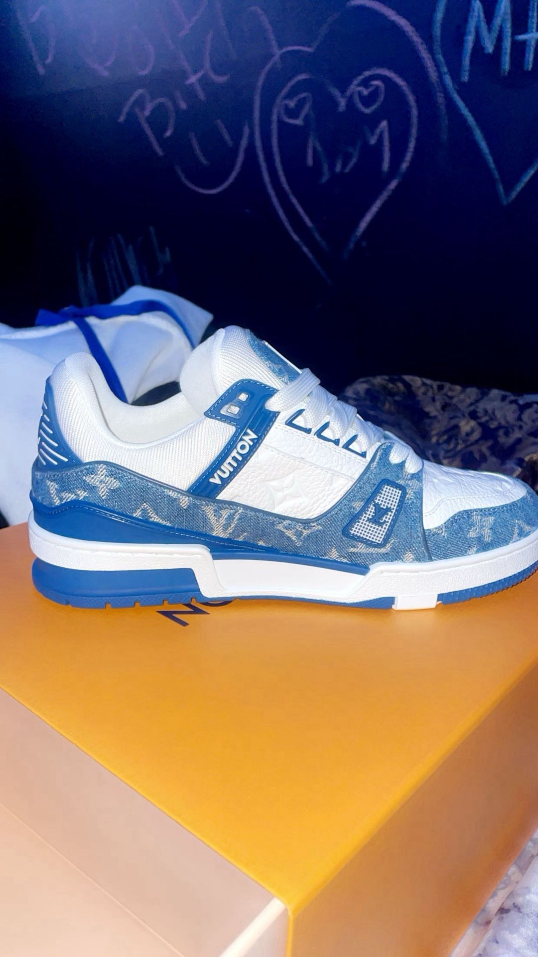 Loui Vuitton LV Trainer Sneakers 
