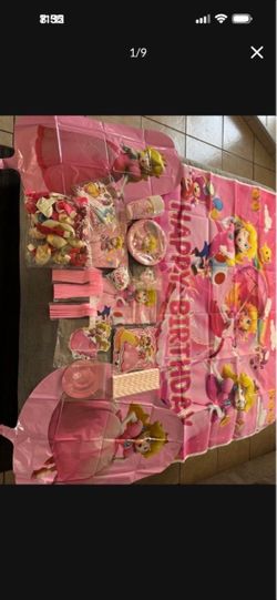Princess peach from Mario brother party supplies