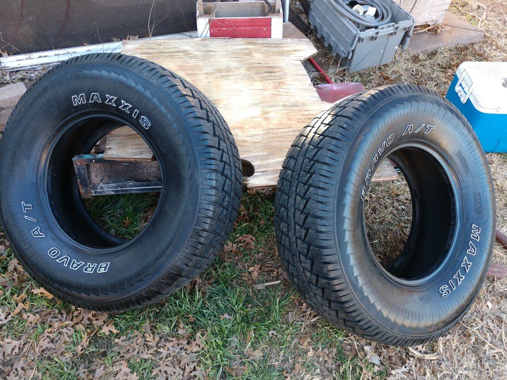 17inch Maxxis 8ply pick up tires
