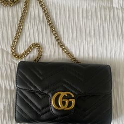 Black GG Marmont Envelope bag