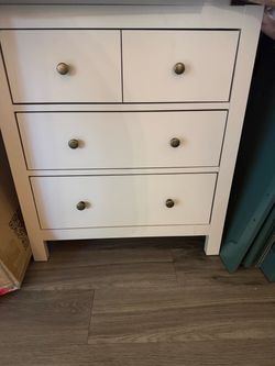Beige 3 drawer dresser