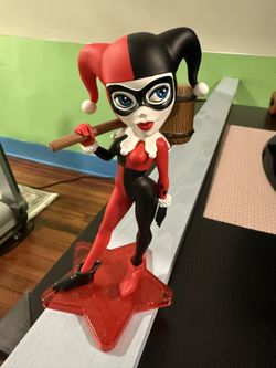 Vinyl Vixens Harley Quinn Figurine